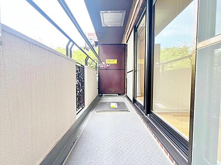 太陽に愛された邸は、陽当り・通風に優れた魅力的で快適さを追求した邸宅でした。ここに住むからこそ意味がある。そんな特別感に浸りながら、毎日をお過ごしして欲しいです 。