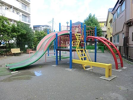 宝町中児童遊園まで約418m