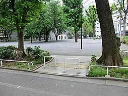 東池袋公園まで約414m