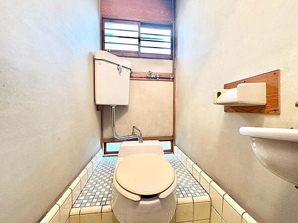トイレを拡大表示