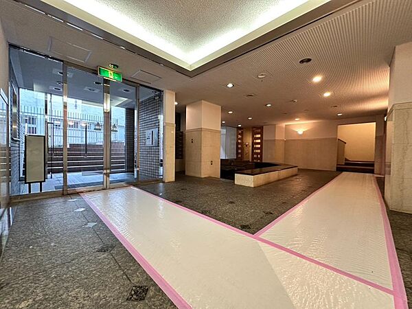 エントランス