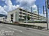 周辺：神戸市立鷹匠中学校 徒歩11分。 810m