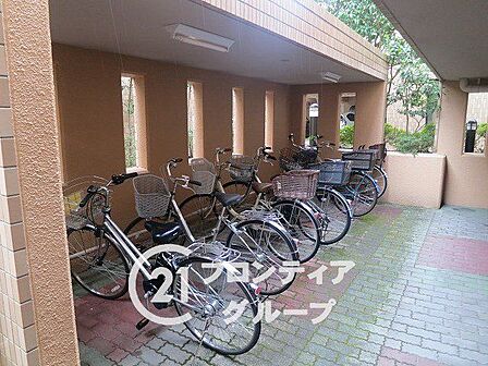 物件から受けた印象や、周辺の生活環境への疑問まで、気になることを何でも話してみてください。暮らしのイメージを一緒に整理していきましょう