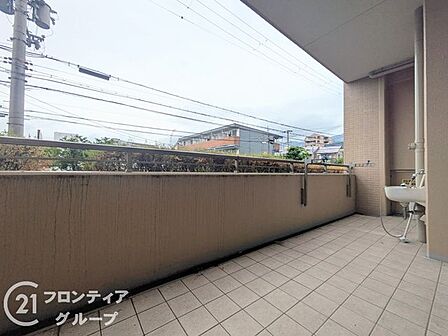 「賃貸のままでいいのか、買うべきか」その判断に必要な情報を、スタッフがわかりやすく整理してお伝えします。お気軽にご相談ください