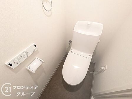 はじめてのマイホーム購入は、わからないことだらけで当然です。資金計画から物件選びまで、順を追ってスタッフが一緒に考えていきます