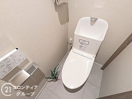 はじめてのマイホーム購入は、わからないことだらけで当然です。資金計画から物件選びまで、順を追ってスタッフが一緒に考えていきます