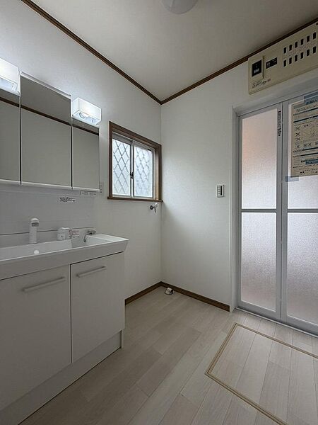 トイレを拡大表示