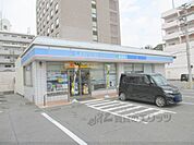 ローソン　JR三郷駅前店まで750メートル