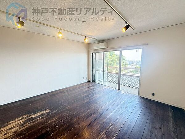 洋室を拡大表示