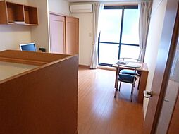 東武伊勢崎線 大袋駅 徒歩25分の賃貸アパート 2階1Kのリビング/ダイニング