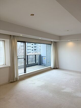 リビング/ダイ...