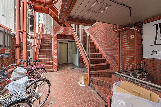 エントランス エクレール平河町 4階/-