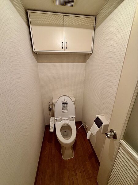 トイレを拡大表示
