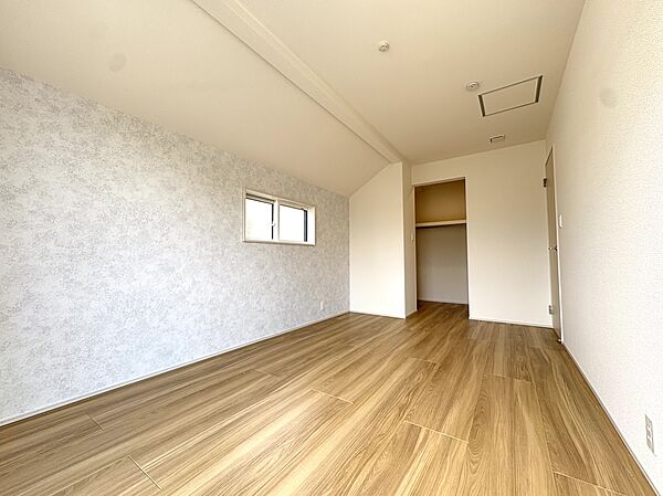 洋室を拡大表示
