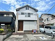 正面からの外観写真になります。
