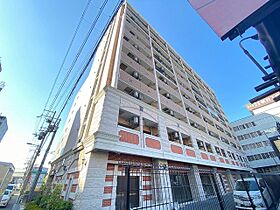 ラグゼ江坂北  ｜ 大阪府吹田市江坂町３丁目（賃貸マンション1K・8階・25.20㎡） その1