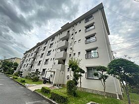 箕面如意谷住宅9号棟  ｜ 大阪府箕面市如意谷３丁目（賃貸マンション2LDK・4階・55.00㎡） その1