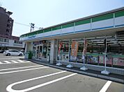 ファミリーマート札幌旭町7丁目店 362m