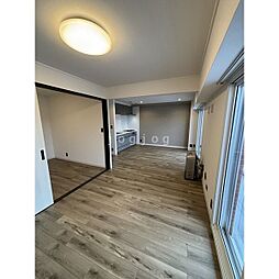 札幌市営南北線 自衛隊前駅 徒歩7分の賃貸マンション 3階2LDKのリビング/ダイニング