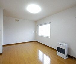 メゾンド真駒内 201 2階ワンルームのリビング/ダイニング