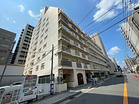 大阪府吹田市江坂町１丁目（賃貸マンション2LDK・11階・56.72㎡） その1