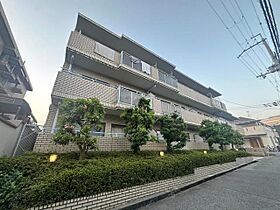 大阪府豊中市本町９丁目（賃貸マンション2LDK・1階・52.81㎡） その1