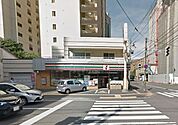 セブンイレブン札幌南9条西3丁目店 218m