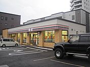 セブンイレブン札幌南円山店 333m