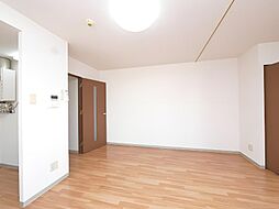 札幌市営東西線 西11丁目駅 徒歩7分の賃貸マンション 5階1DKのリビング/ダイニング