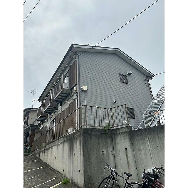 2 / 4