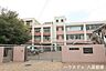 周辺：八尾市立志紀小学校 1570m