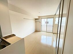 ジェネス　南佐賀 1階1LDKのリビング/ダイニング