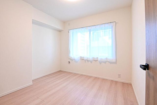 寝室 北上野スクエア 7階/701