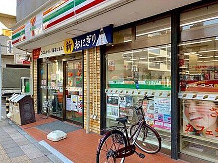 セブンイレブン東尾久店 徒歩5分。 330m