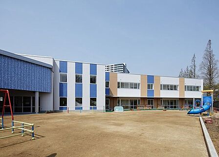 認定こども園みさとさくらの森 徒歩14分。 1100m