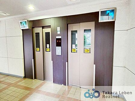 お買い物でたくさんの荷物を持っている時や、仕事でクタクタに疲れている時など、階段で1段ずつ上がるのは大変。そんな時にも便利なエレベーター付きの物件です。