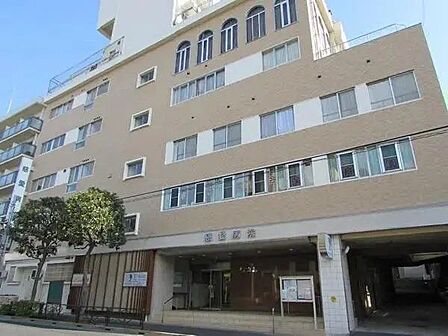 一般財団法人慈愛会慈愛病院 徒歩13分。 990m