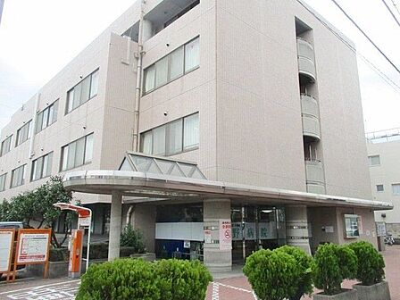関野病院 徒歩7分。 550m