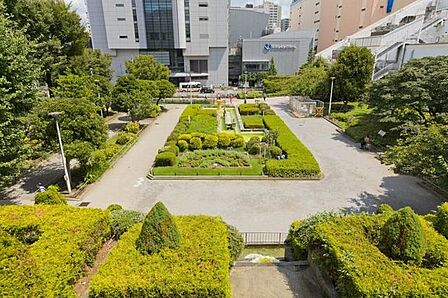 礫川公園 徒歩10分。 730m
