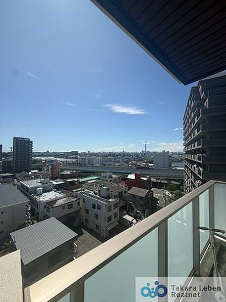 住戸からの眺望。風通しが良く、お洗濯物も早く乾きそうです。毎日のお洗濯が楽しみになりそうです。