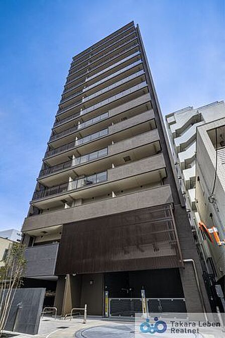 「赤羽」駅と「赤羽岩淵」駅の2駅複数路線が利用できる大変アクセスが良好な立地です。気分を変えて集中したい時にもおすすめなラウンジをはじめ、共用部にもこだわりを持たせた住み心地の良さも魅力◎