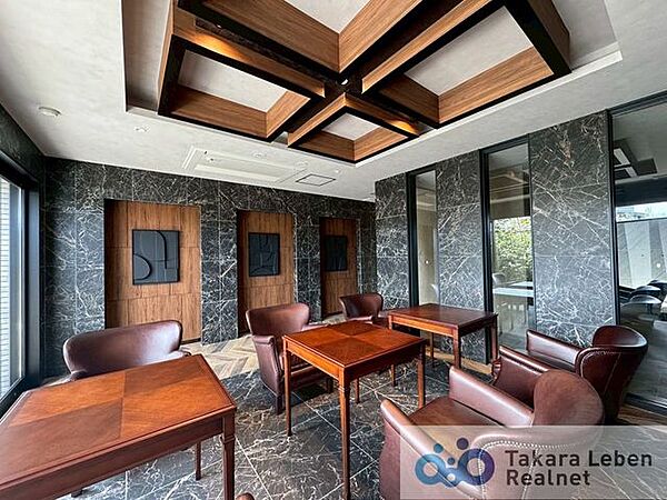 レーベン富山環水公園 TERRACE FORT