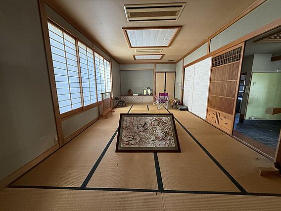 大宴会のできる...