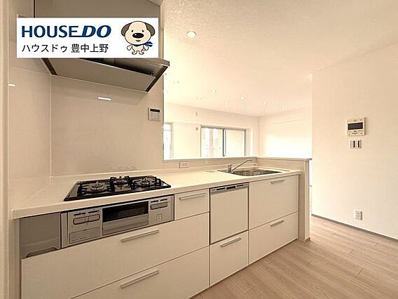 白を基調とした...