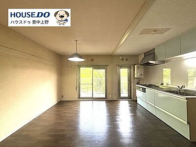 外観：【LDK】リフォームベースでの販売となります。リフォームのご相談も大歓迎♪明るく開放的なLDKで広い壁面は、家具の配置も自由自在です。