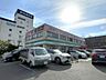 周辺：ファミリーマート 箕面船場店 240m