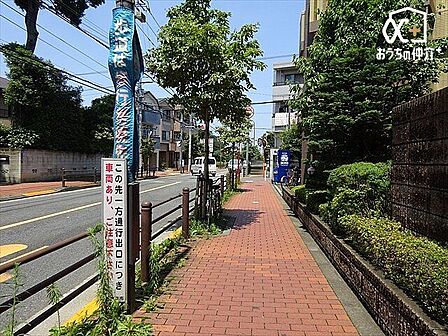 ■小学校徒歩2分!中学校徒歩8分の子育てファミリーに安心の環境です!