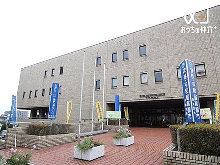 西東京市役所田無庁舎 徒歩7分。午前8時30分から午後5時まで（土曜日、日曜日、祝日、年末年始（12月29日から1月3日まで）を除く）田無庁舎2階には、市民会議室と展示コーナーがあり、西東京市内で活…