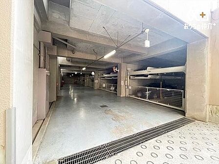 ~駐車場(空き状況は管理会社へ要確認)~