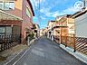 その他：荒幡小学校まで825メートル